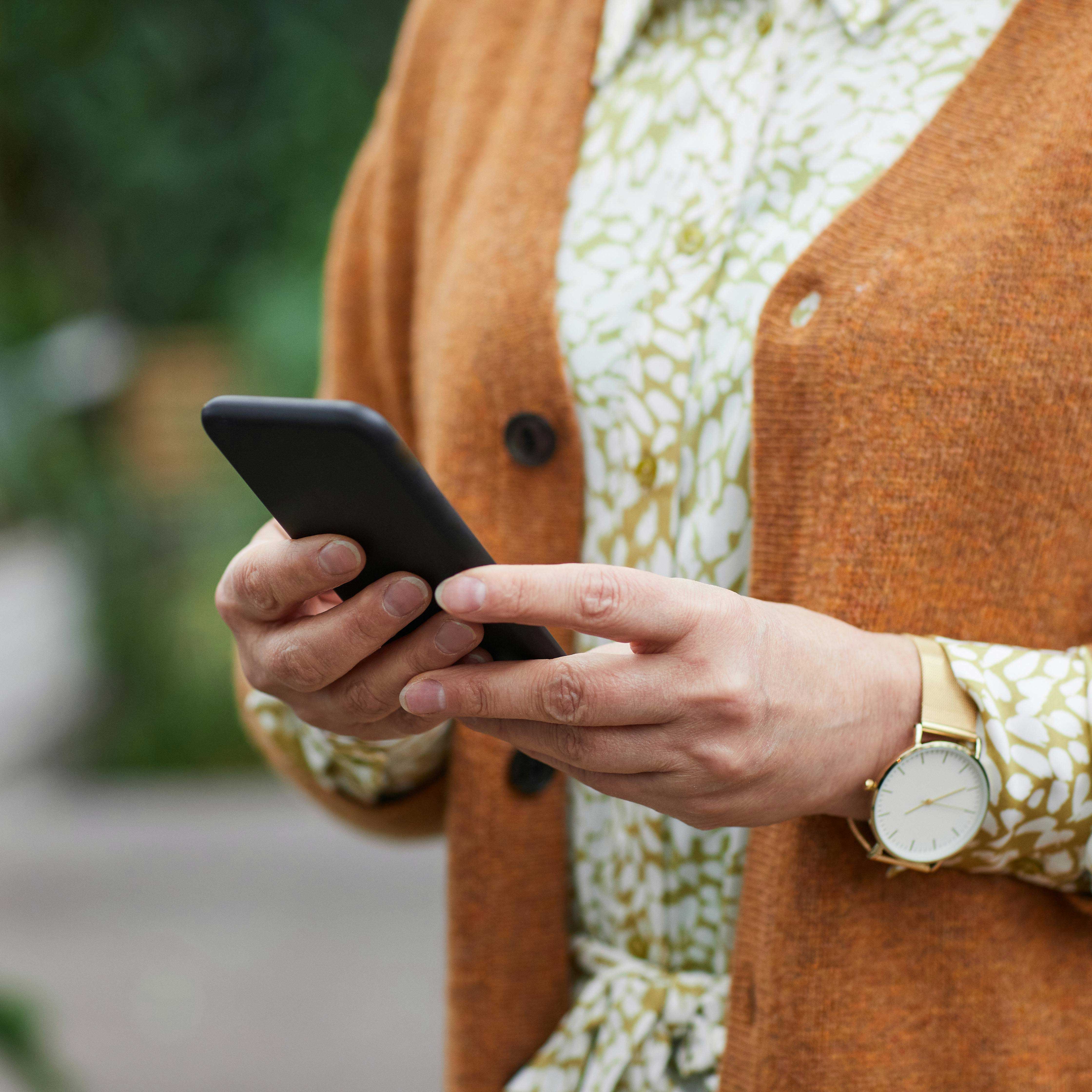 Should I Choose Cross-Platform or Native for My Mobile App?